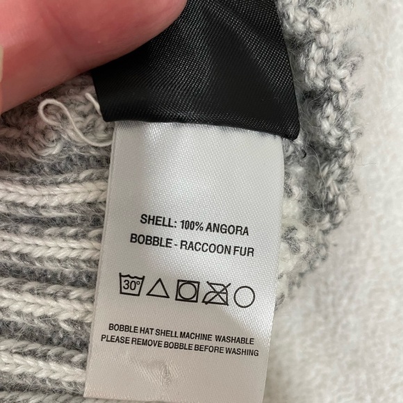 H.E.ROSSI 100% ANGORA HAT WITH RACOON bobble - Picture 3 of 4